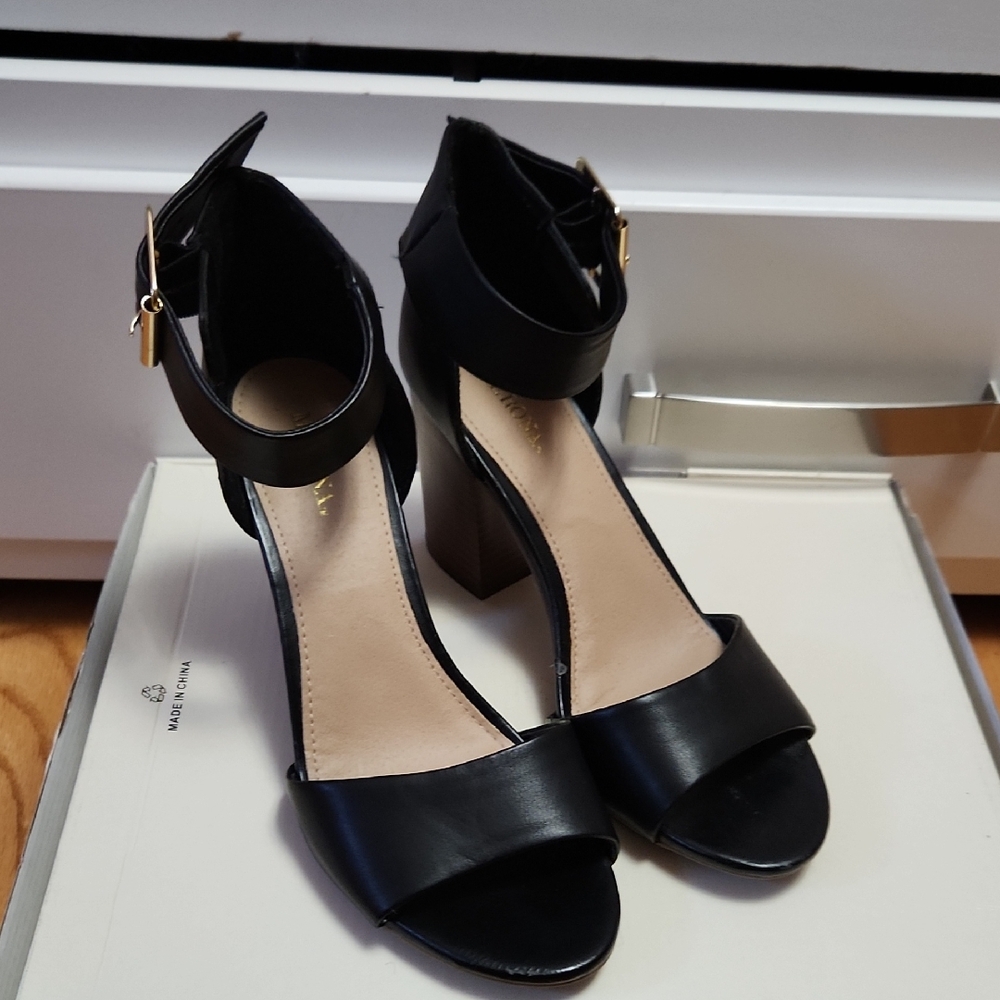 Merona Black Block Heel Sandals